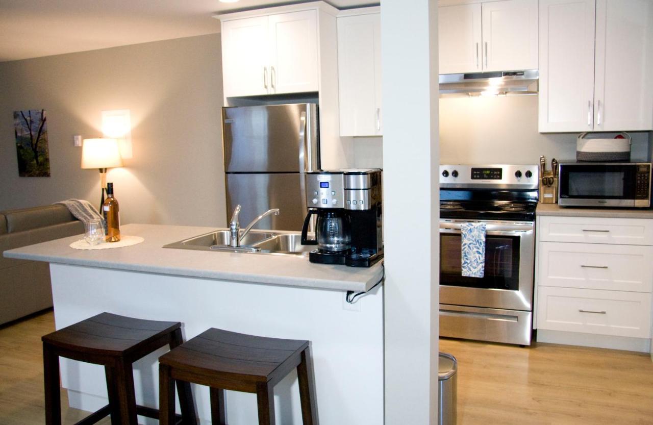 M&M'S Maple Bay Mountain Guesthouse - Licensed Duncan Buitenkant foto