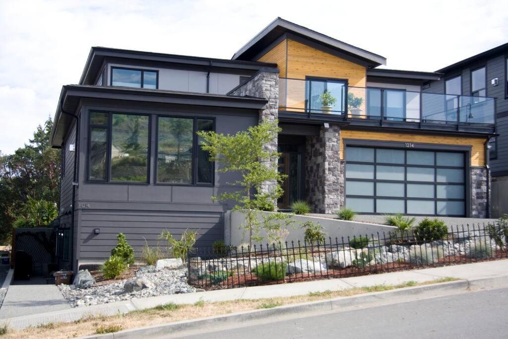 M&M'S Maple Bay Mountain Guesthouse - Licensed Duncan Buitenkant foto