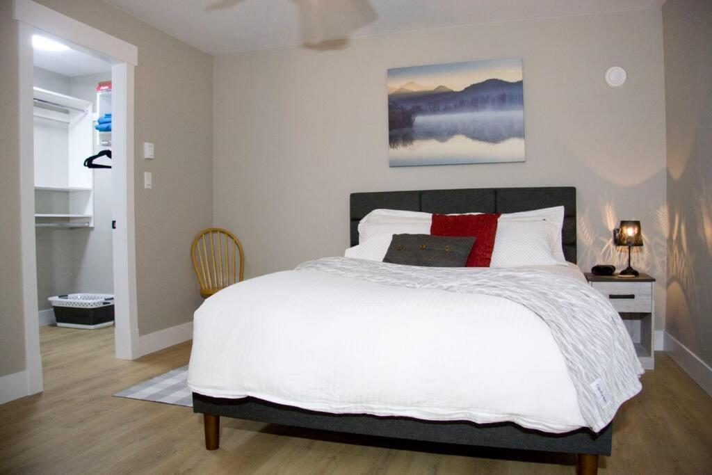 M&M'S Maple Bay Mountain Guesthouse - Licensed Duncan Buitenkant foto