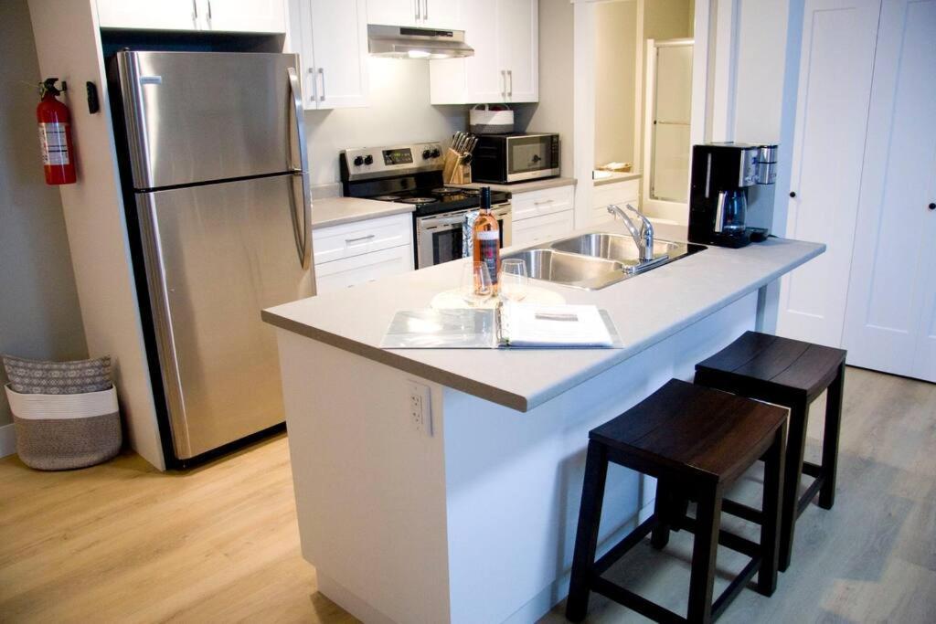 M&M'S Maple Bay Mountain Guesthouse - Licensed Duncan Buitenkant foto